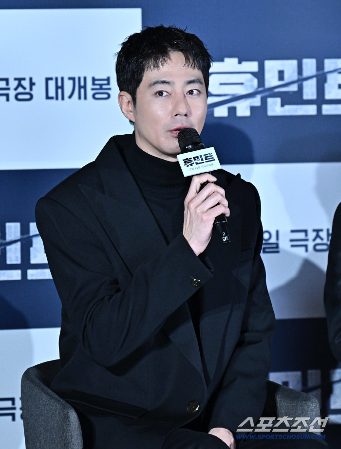 [포토] 조인성 변함 없는 잘생김