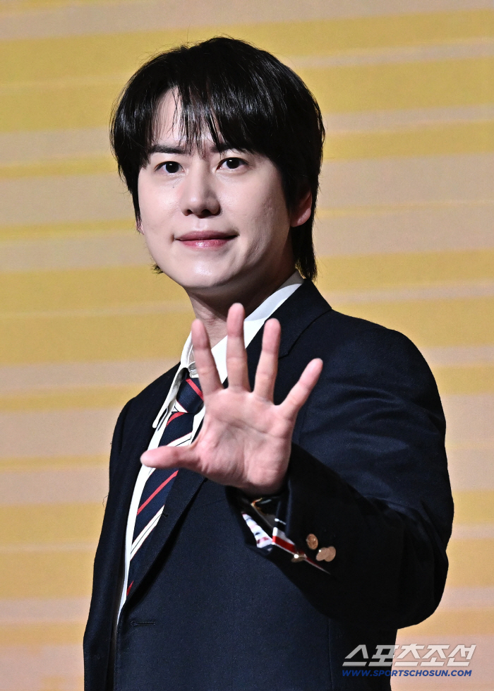 [포토] 규현 솔로지옥 파이브 입니다