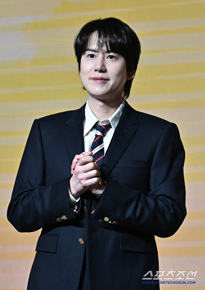 [포토] 규현 올해도 솔로지옥 잘 부탁드리겠습니다