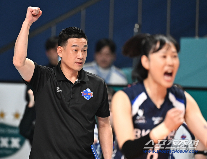 [포토] 여오현 대행 가즈아 승리까지