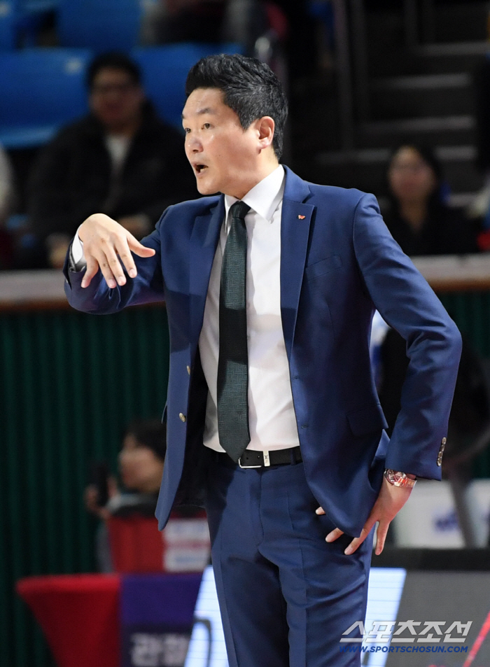 [포토] 전희철 감독, 작전