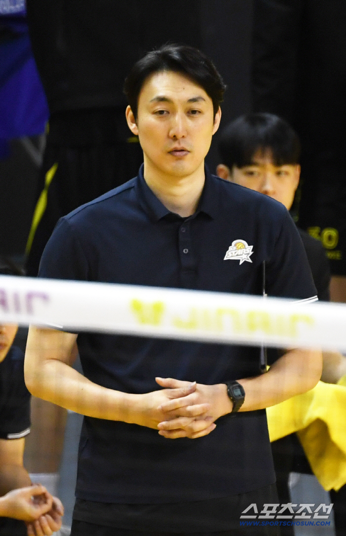 [포토] 하현용 감독대행, 답답하네
