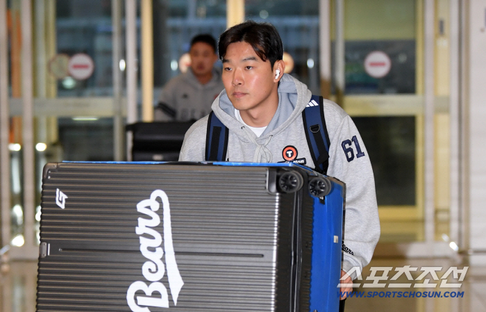 [포토] 최원준, 호주 스프링캠프 선발대로 출국