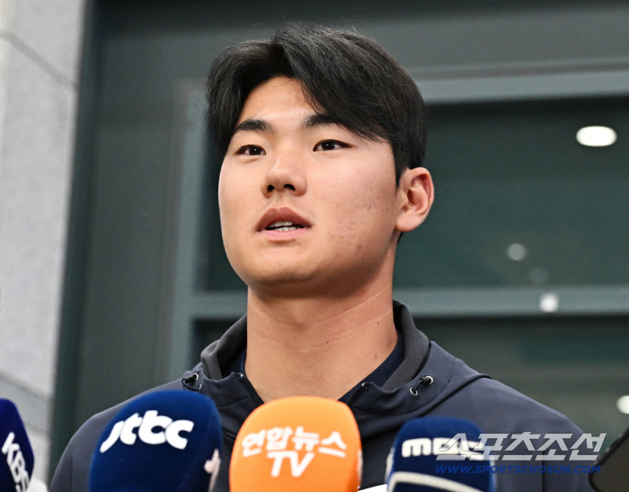 [포토] 김주원 야구대표팀 훈련 마치고 귀국