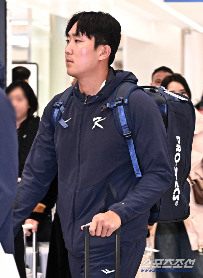 [포토] 손주영 야구대표팀과 함께 귀국