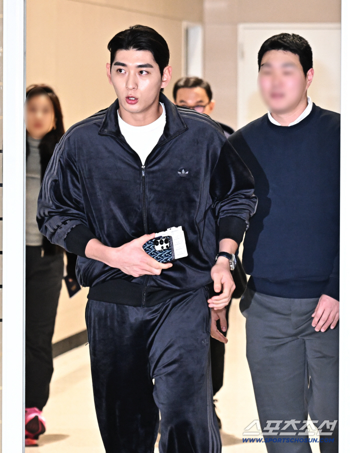 [포토] 이정후 편안한 복장으로 미국 출국 합니다
