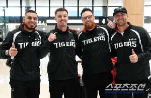 [포토] KIA 외국인 4총사, 전훈 출국 전 의기투합