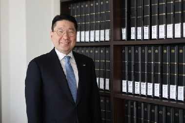 아버지·어머니가 모은 안중근 글씨…'재벌 3세'의 특별한 관심