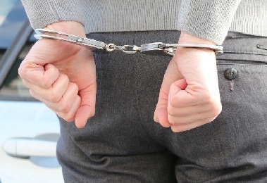 30대 유명 배우, 10대 소녀와 병원·호텔서 9차례 성관계…성병도 옮겨