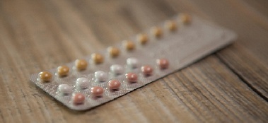 “먹는 피임약 사용 젊은 여성, 뇌졸중 위험 3배 증가”
