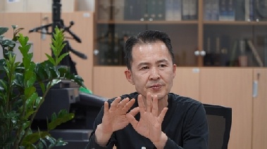 [삶] “난 4살 때부터 3년간 고아원 여교사한테 성폭행 당했다”