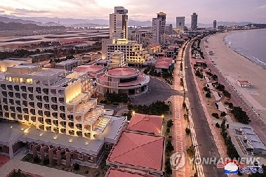 北 원산갈마 관광지구 개장 초읽기…갈마역 준공