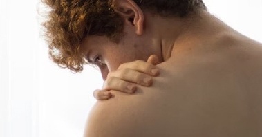 “목·어깨 담인 줄 알았는데…” 젊은 직장인 '근막통증증후군', 근육통과 차이는?