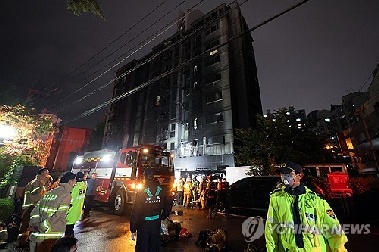 “대포 터지는 듯한 굉음”…광명 아파트 화재에 이웃들 `발동동`