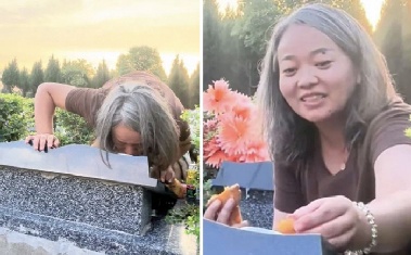 어린 아들 묘비에 입 맞추는 백발의 엄마…“천국에서 사는 법 가르친다” 눈물