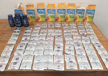 콘돔 100개가 쏟아졌다…美 4명 '성매매 관광 의심' 콜롬비아 입국 거부당해