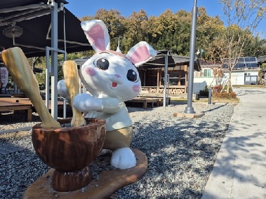 [빈집의 재탄생] 쇠락한 농촌 마을이 맛집 입소문 '핫플'로 변신