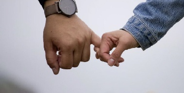 “미혼으로 속이고 성관계한 남성, 여성에 520만원 배상”…정조권 침해 인정