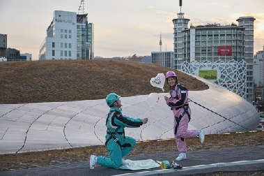 서울 내려다보는 지붕의 프러포즈…“DDP 루프탑투어 만족도 96%”