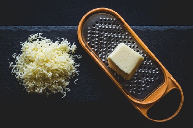 스웨덴 연구팀 “지방 함량 20% 넘는 유제품 섭취가 치매 위험 낮춰”