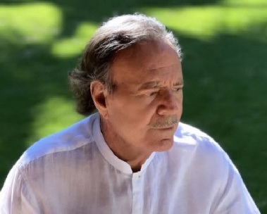 '라틴팝 전설' 성폭력 의혹…“피해자 여러 명” 폭로도 나와