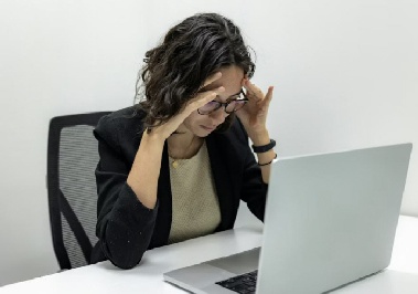 [건강칼럼] 쉬어도 피곤한 직장인 '번아웃', 극복 방법은?