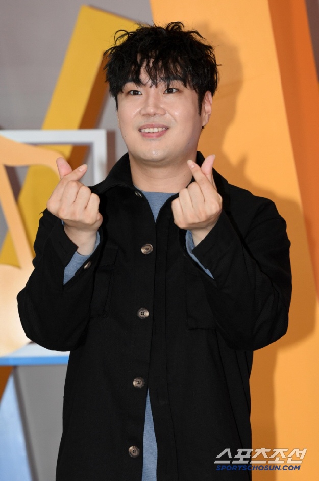 '작곡 사기 의혹' 유재환, 결국 檢 송치…피해자 변제없이 SNS 폐쇄 후 잠적