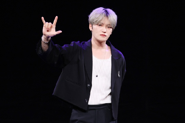 “아이돌 출신이 록 도전”..김재중, 장르 편견에 맞선 '록 스타'