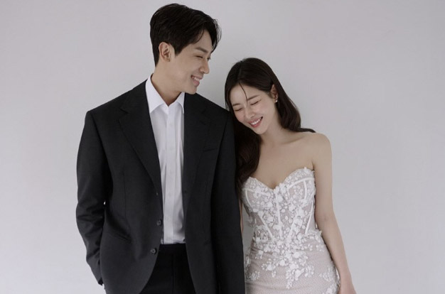 '6월 결혼' 박하나♥김태술, 꿀 뚝뚝 웨딩화보 공개 “닮아가는 우리”