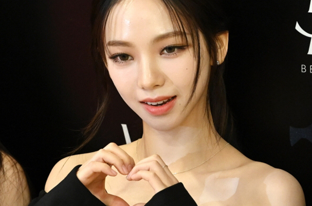 카리나, SNS 정치色 논란 직접 사과 '일단락'..“의도無, 오해 소지있어 삭제, 걱정끼쳐 미안”