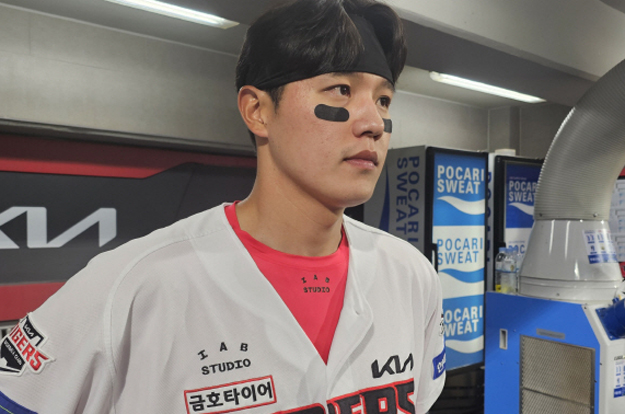 영화배우같은 얼굴과 목소리인데, 야구까지 잘하네...KIA 난세의 영웅 누구? [광주 현장]