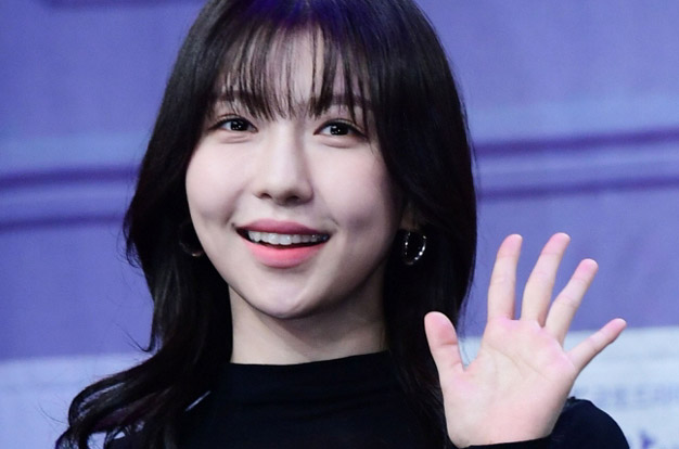 주현영, 어제(4일) 스케줄 이동 중 교통사고…“경미한 부상”