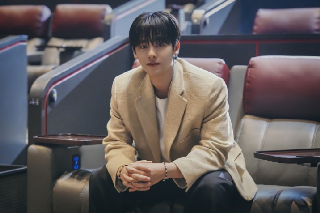 'ONE' 이정하 “'스터디그룹' 황민현vs'약한영웅' 박지훈? 싸움 꼴찌는 나”