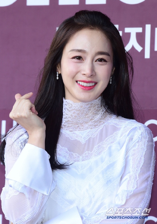 김태희 “결혼·육아로 외모 불안감 커져…레이저 시술로 꾸준히 관리”