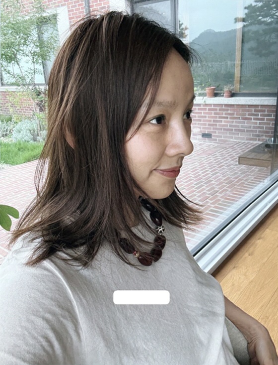 이효리, 주끈깨 드러낸 '리얼' 민낯..'60억' 평창동家 마당은 럭셔리 촬영장