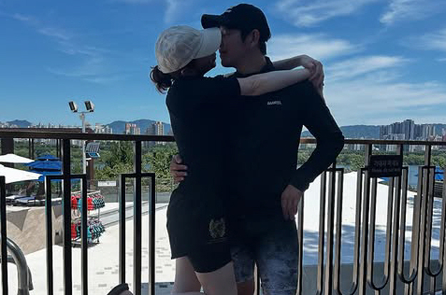 박주호, '암 투병' ♥안나와 입맞춤..'국제학교 중퇴' 나은도 밝아진 근황