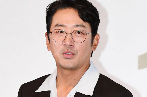 하정우, 팬 별명 “최음제” 논란...소속사 “팬분께 직접 사과, 언행 주의할 것”