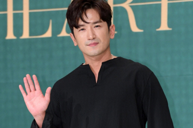 “결혼합니다” 신화 이민우, ♥예비신부+결혼 스토리 최초 공개