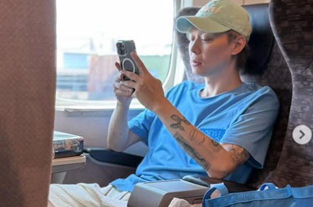 '마약 파문' 박유천, 앙상한 팔 다리 '뼈말라' 노화 포착...팬들 충격