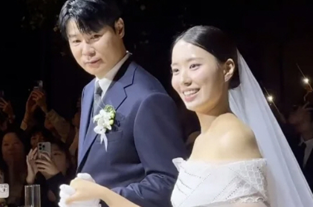 “결혼식 하객=빌런”..'최현석 딸' 최연수, 새신부 저격글 논란→결국 삭제