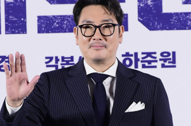 '조진웅 소년범' 폭로 기자 고발당했다..“30년 전 기록 유출은 취재 아닌 범죄”