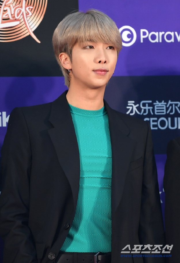 방탄 정국 열애설 침묵 속..RM “일만 하면 향기 없어” 발언→팀 해체 언급 사과