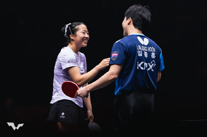 “美쳤다! 하루 2번 만리장성 넘고 우승” 임종훈-신유빈, 中남녀1위조 3대0 셧아웃! WTT 파이널 초대챔피언 '역사'