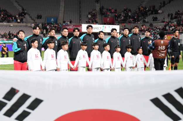 “韓-日, 어떻게 이기나!” 中 한탄, FIFA랭킹 71→93위 '추락'..'친선 경기 상대도 찾기 어렵다'