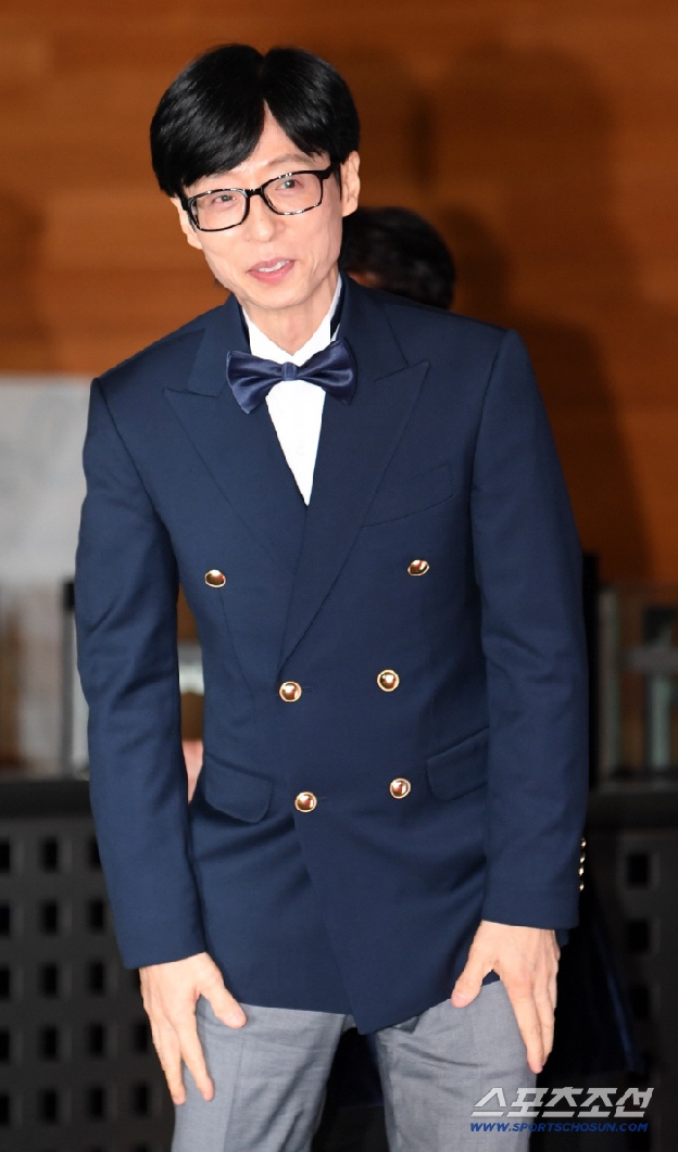 '저격 이이경'까지 품은 유재석, 통산 21번째 대상 大기록은 그냥 만들어지지 않았다