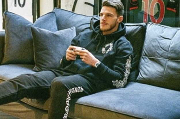 英 BBC 대서특필! “흥민이형 여기에 사인 좀..” 유니폼 모으던 미드필더의 대반전, EPL 중원 최강 등극→“마스터클래스” 극찬