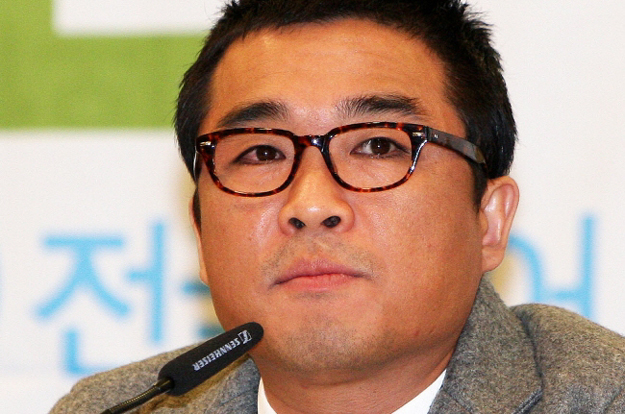 김건모, '성폭행 무혐의→이혼' 아픔 겪고 복귀,,“신곡 작업 중”