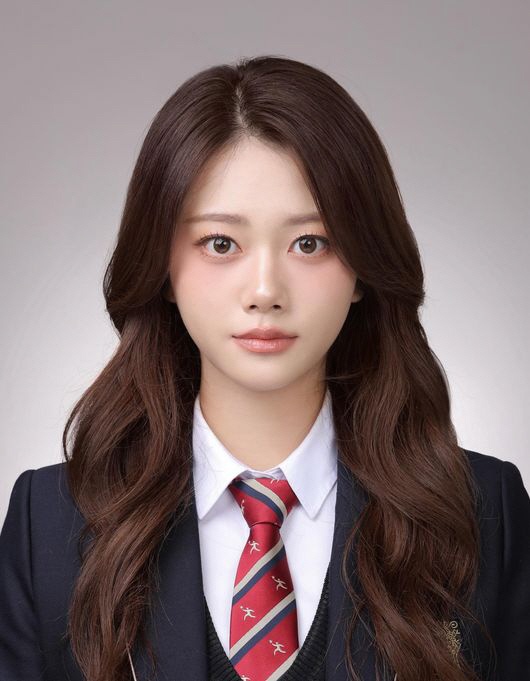 클라씨 지민, 졸업앨범서 통째로 삭제…팬들 “한 번뿐인 졸업인데”