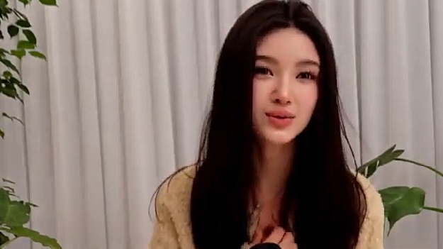 “뉴진스 마음 한 켠에”…다니엘, 미련 가득? 눈물만 남긴 라방