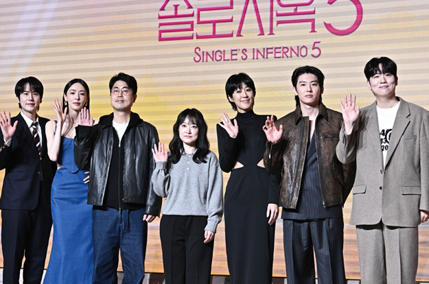 “덱슬기 넘는 수영장 신”..'솔로지옥5', 덱스도 놀란 '테토녀' 전쟁